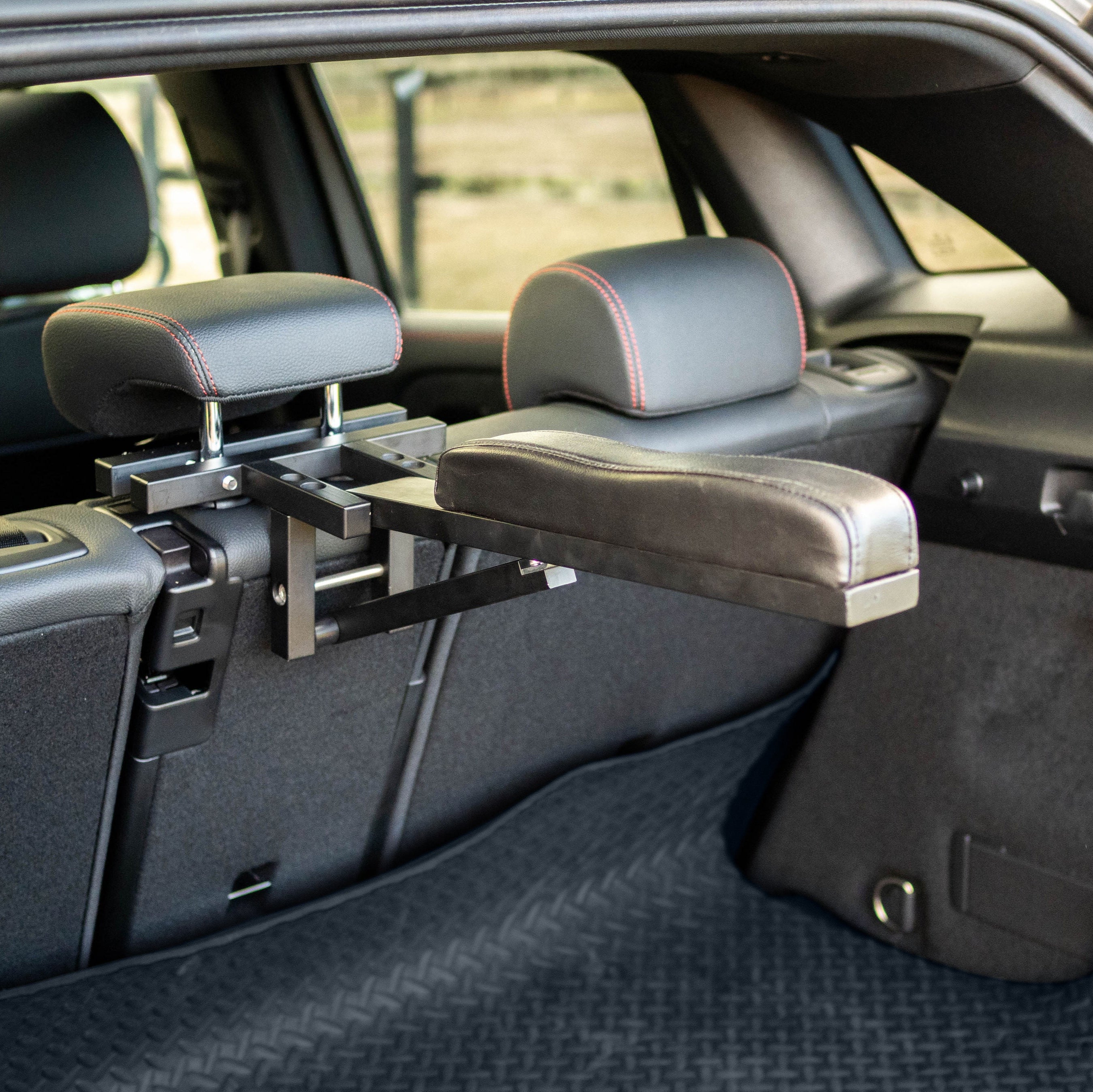 Car saddle caddy - Lumiere Equestrian