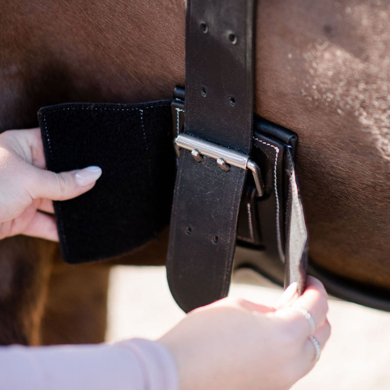 Adjustable stud girth - Lumiere Equestrian