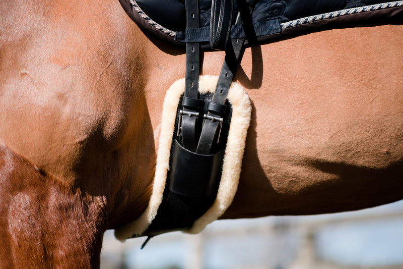 Anatomic dressage girth - build your own (black sheepskin) - Lumiere Equestrian