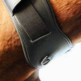 Anatomic dressage girth